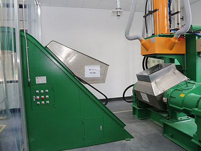 ����ʽƤ�����ͻ�